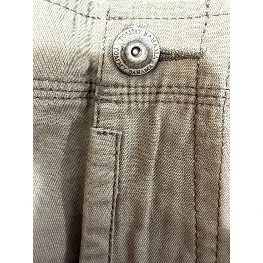 Tommy Bahama Cargo Shorts Mens 42 Khaki Utility Pockets 100% Cotton Relaxed Fit